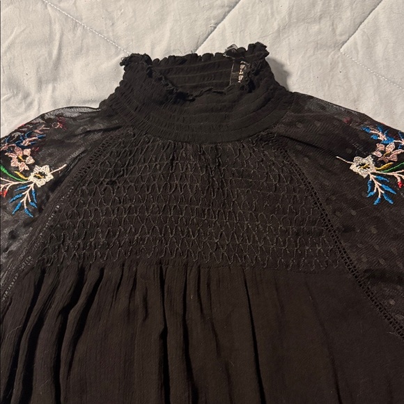 Embroidered Black Women's Top - Picture 4 of 5
